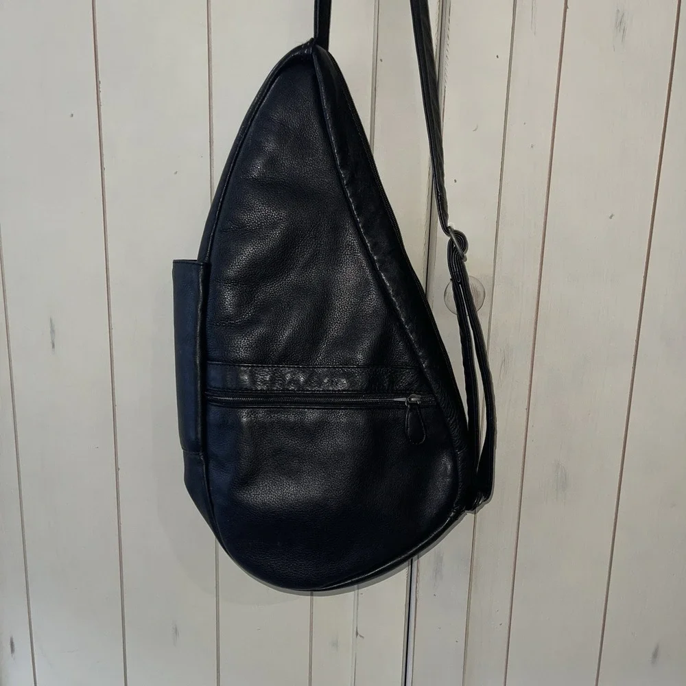 Leather AmeriBag Healthy Back Bag* Classic Black Sling Backpack Purse 18